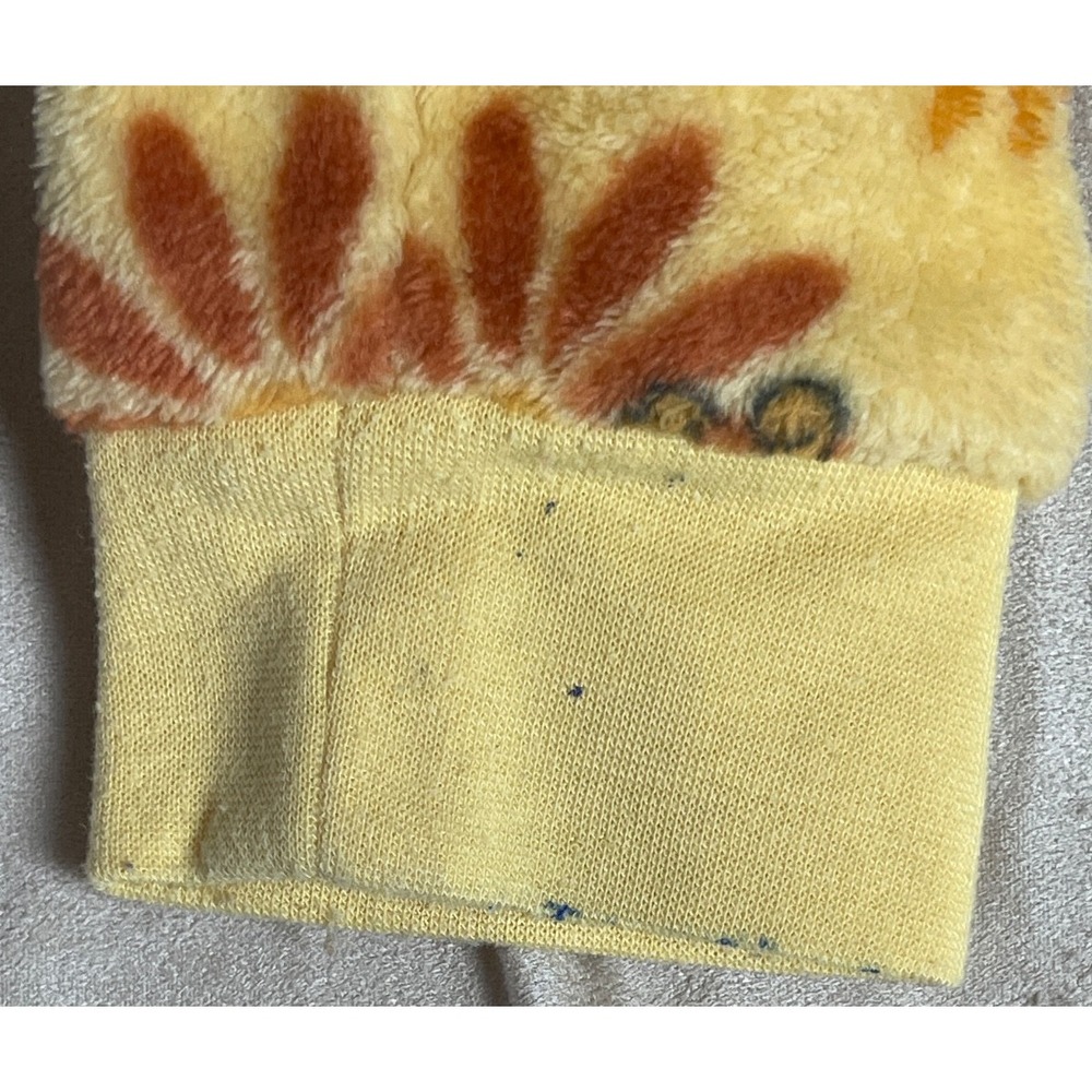 Disney Junior Winnie the Pooh Graphic Velour Hoodie size xs - Picture 4 of 6